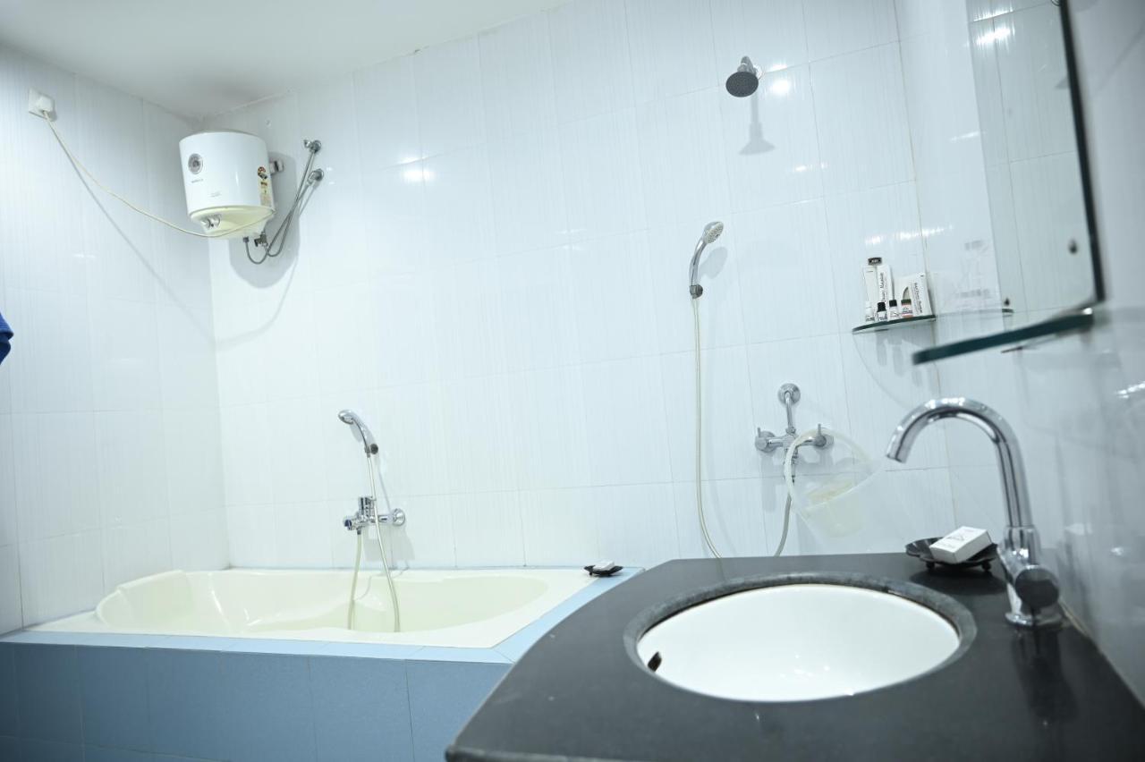 Hotel Dooars Mountain Alipur Duar Ngoại thất bức ảnh