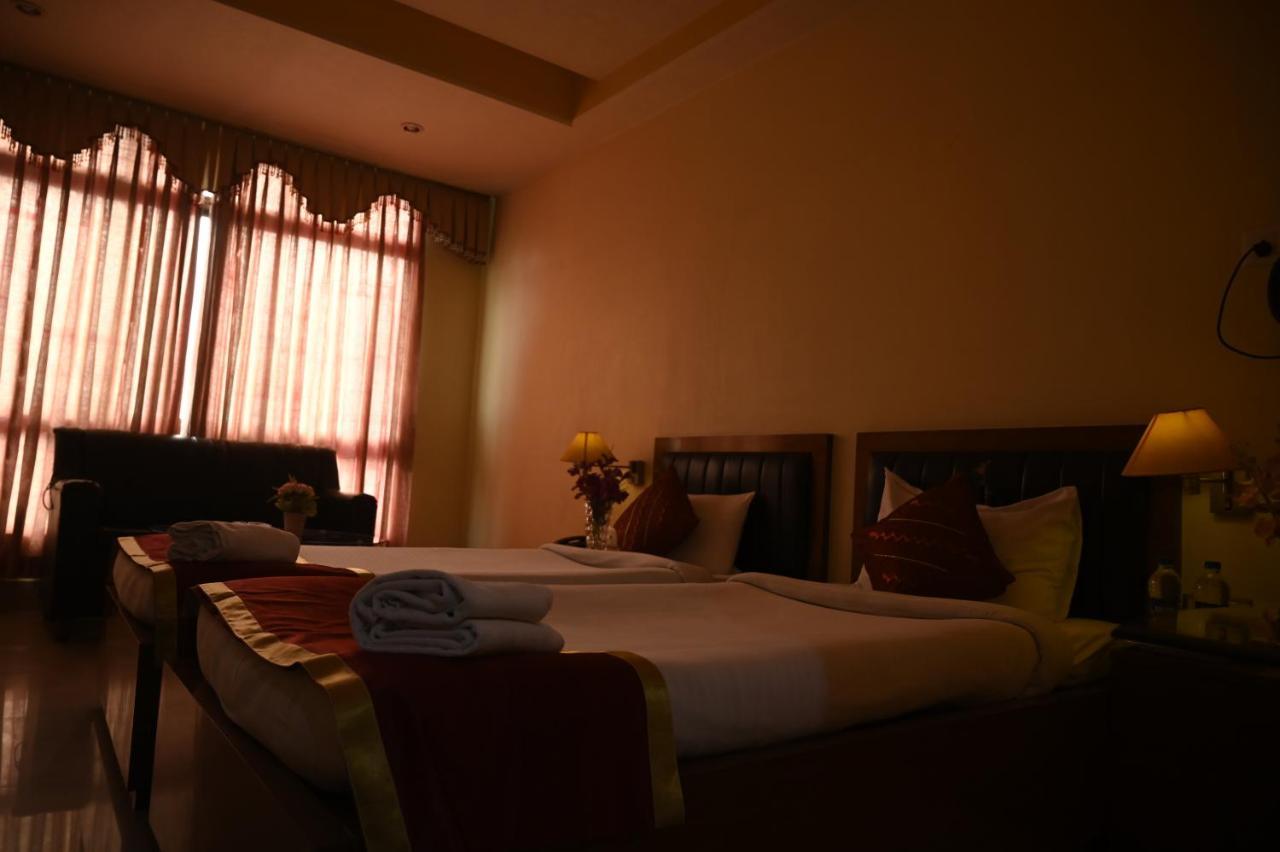 Hotel Dooars Mountain Alipur Duar Ngoại thất bức ảnh