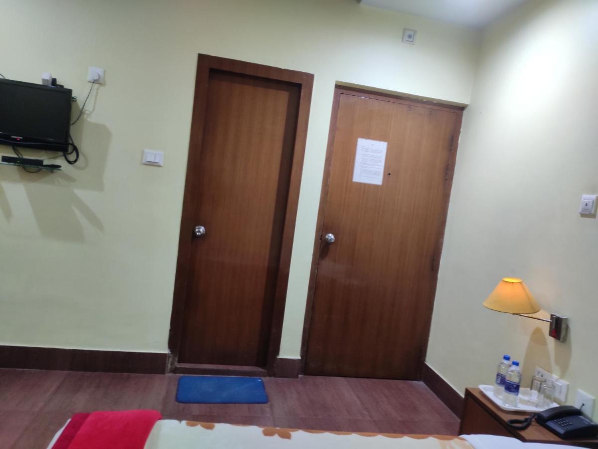 Hotel Dooars Mountain Alipur Duar Ngoại thất bức ảnh